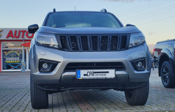 Nissan Navara 2.3 dCi Läs mer